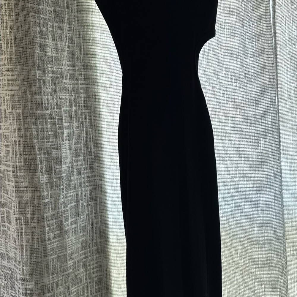 Zara Elegant Black Backless Dress